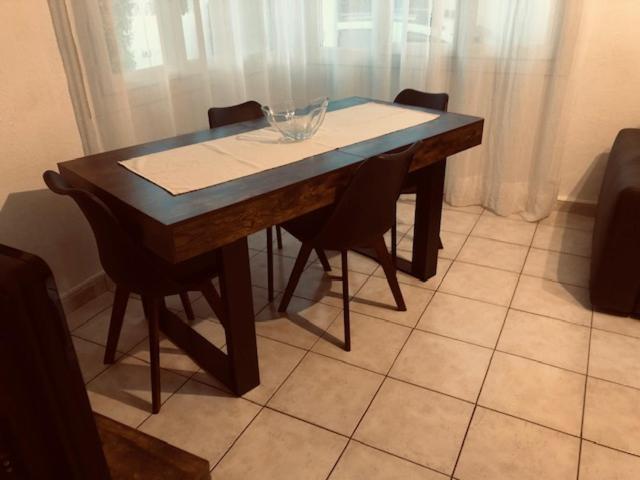 Votre Sejour A Sanary Dans Bas De Villa Avec Terrasse Vegetalisee Et Abritee Exposition Est Sud Ouest A 400M Du Centre Ville En Zone Pietonne Ou Tout Peut Se Faire A Pied ซานารี-ซูร์-แมร์ ภายนอก รูปภาพ
